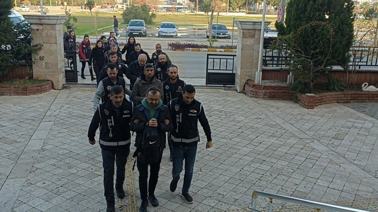 Yunan adalarına kaçmaya çalışan 7 FETÖ üyesi ve 1 organizatör tutuklandı