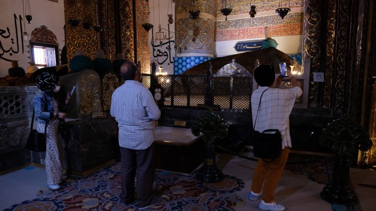 Konya'da Mevlana’yı Anma Törenlerine yoğun ilgi