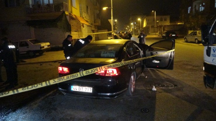 İşçi servisi ile otomobil çarpıştı: 13 yaralı