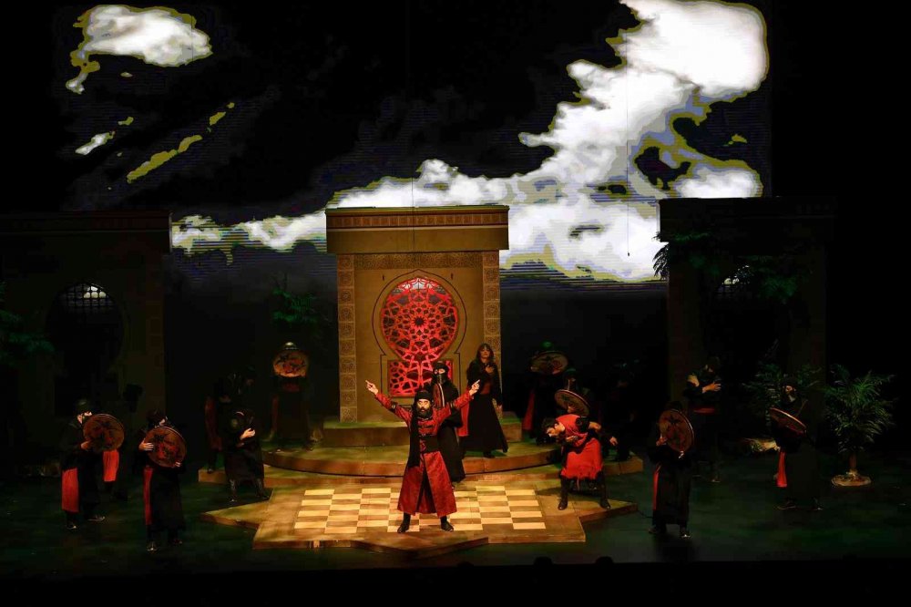 Konya Şehir Tiyatrosu Ankaralı gençlerle buluştu