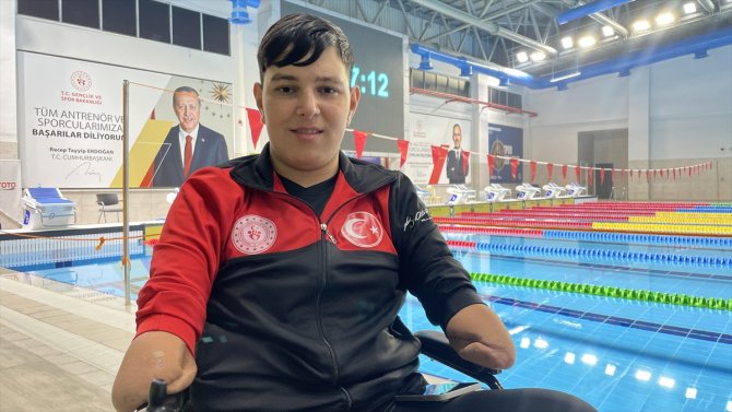 Kollarını ve tek bacağını kaybeden Furkan, Konya'da mutluluğa kulaç attı