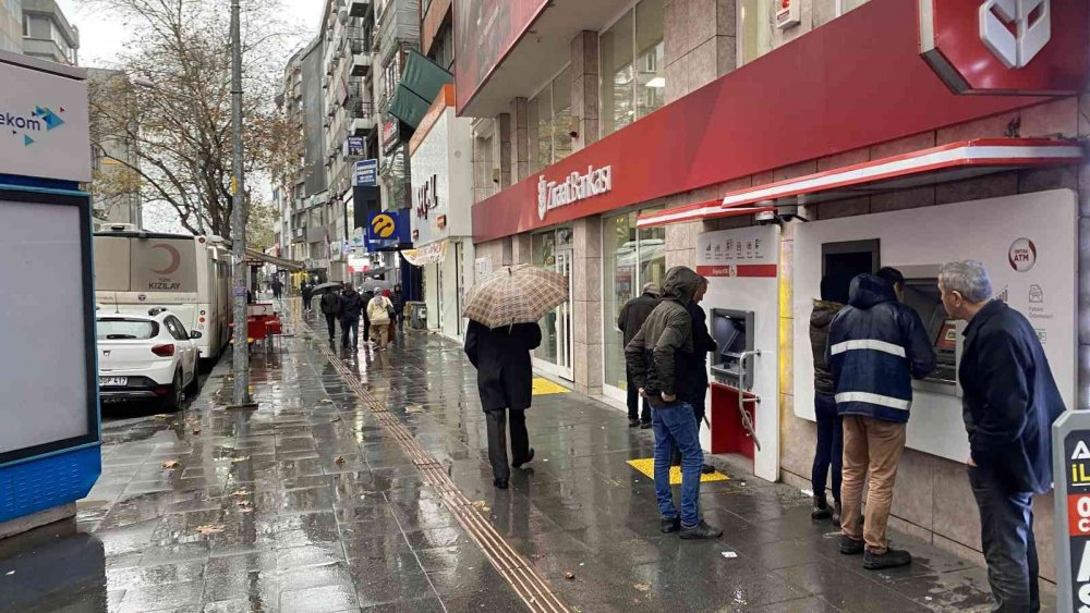 Yağmura hazırlıksız yakalandılar