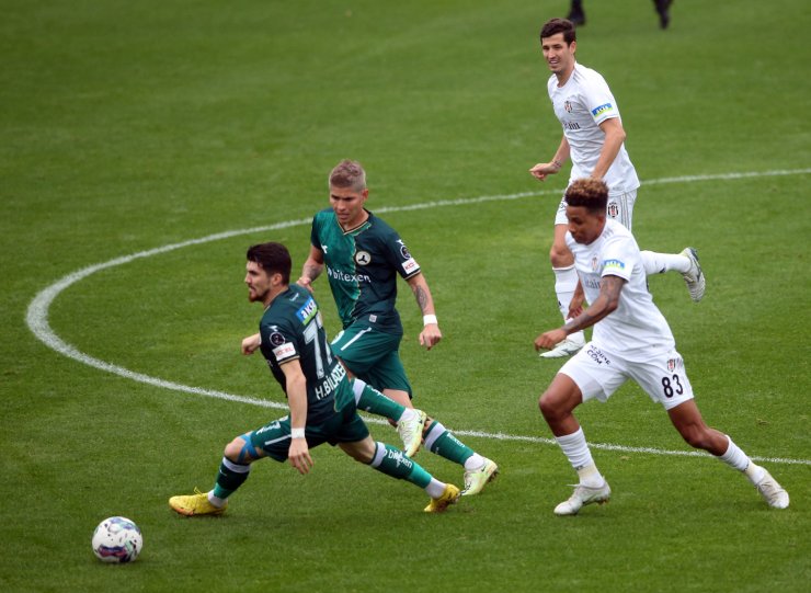 8 gollü maçta kazanan Beşiktaş