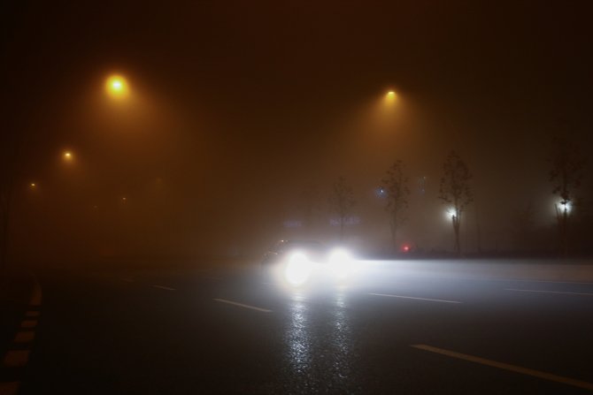 Ankara'da yoğun sis etkili oldu