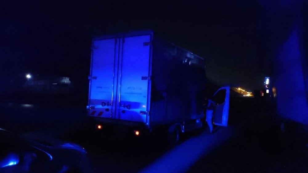 Çocuğunu hastaneye götürürken kaza yaptı