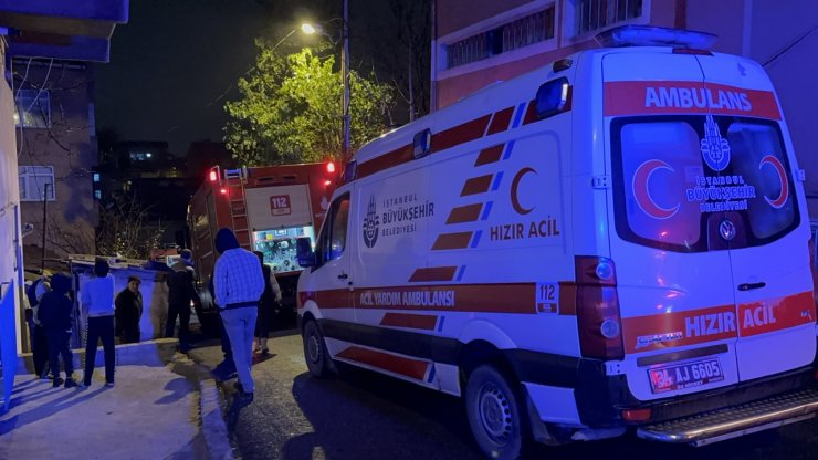 Gecekondu alev alev yandı