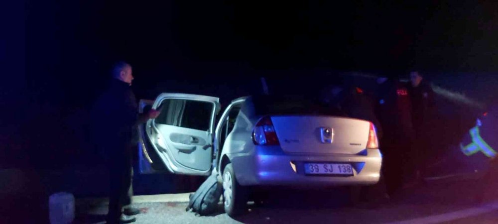 Otomobil şarampole devrildi: 4 yaralı