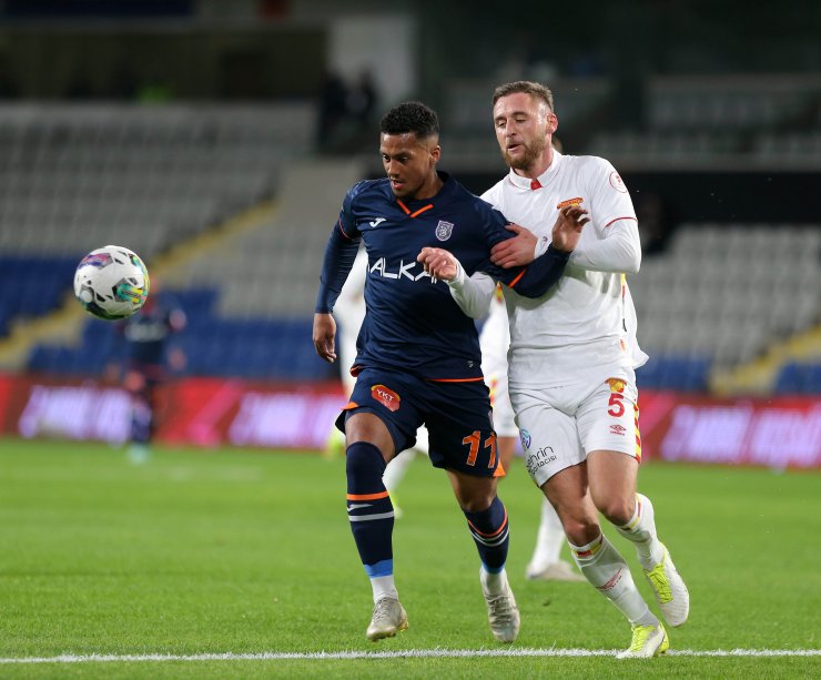 Başakşehir rahat turladı