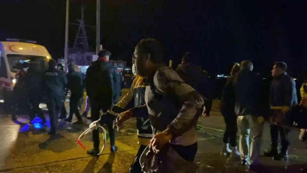 Kuru yük gemisinde yangın! 3'ü ağır 16 yaralı