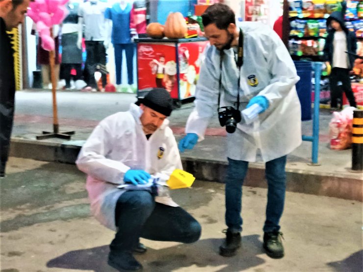 Tartıştığı 2 kişiyi tabancayla vurdu