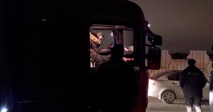 Direksiyon başında kalp krizi geçiren şoför öldü