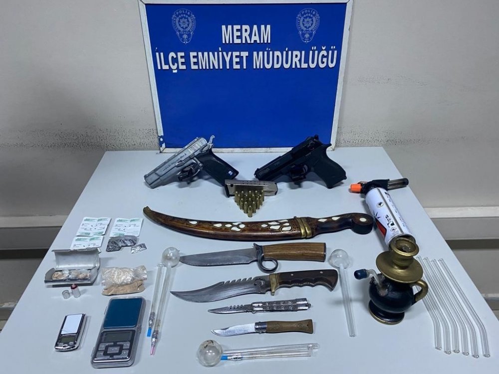 Konya'da bir haftada 30 gözaltı! Baskın yapılan ev zehir yuvası çıktı