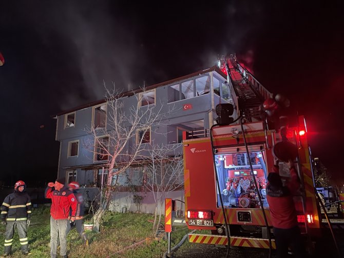 Üç katlı binada korku dolu anlar