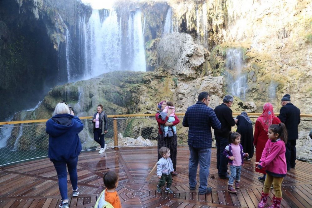 Konya'da ziyaretçileri kendine hayran bırakan doğa hazinesi