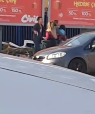 Uzman çavuş önce eşini ve çocuğunu, ardından mağaza çalışanlarını rehin aldı