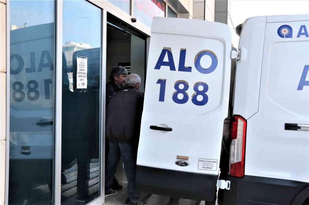 23 yaşındaki Emine kalp krizine yenik düştü