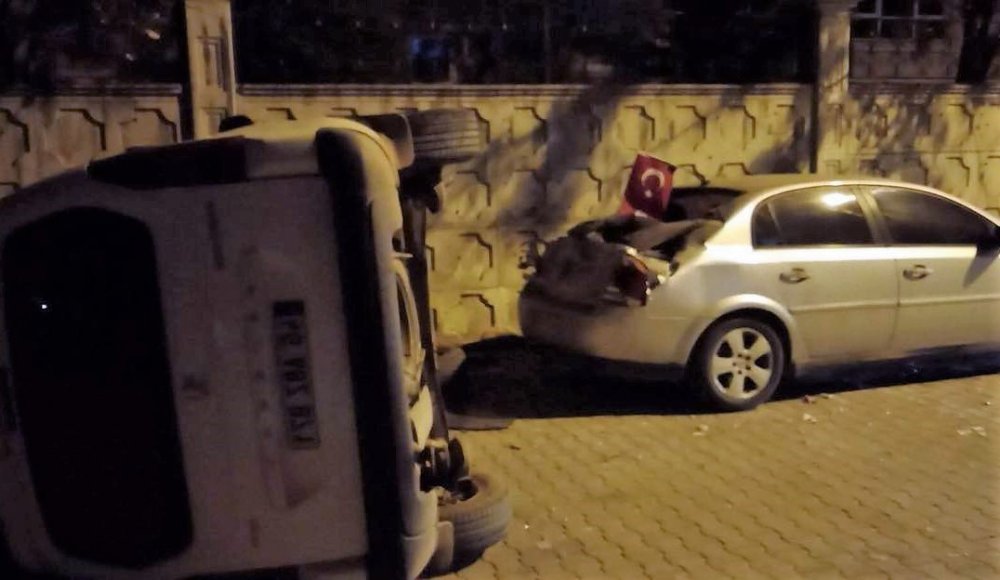 Ticari araç ile otomobil çarpıştı: 7 yaralı