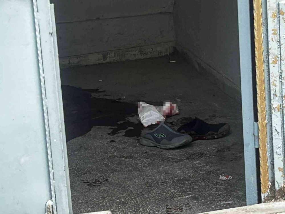 Çayevinde  bıçaklı kavga