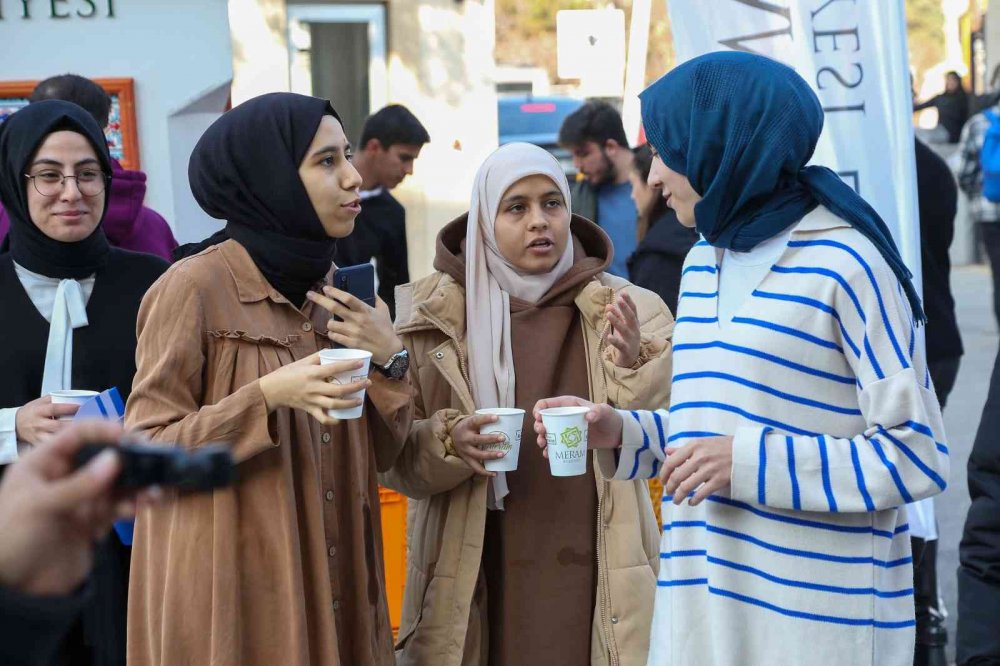 Konya'da "Çorba bahane, sohbet şahane"
