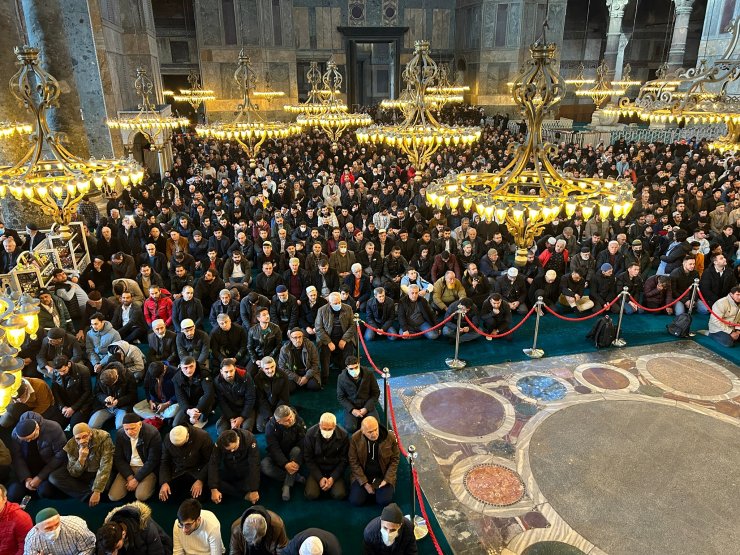 Diyanet İşleri Başkanı Erbaş Ayasofya'da cuma namazı kıldırdı