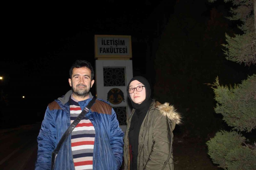 Konya'da bir babanın anlık kararı... Şimdi aynı sınıfta birlikte okuyorlar