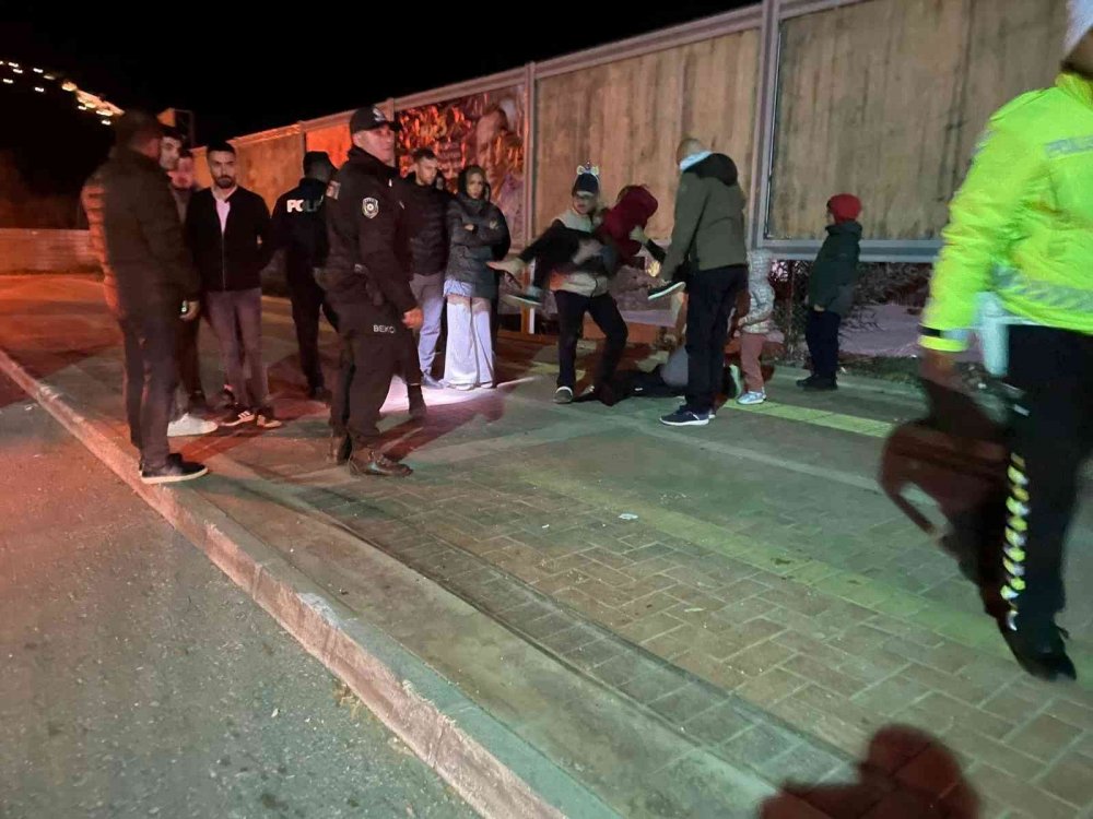 Kaldırıma çıkan sürücü, çocuğa çarptı