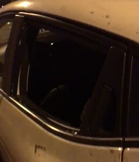 Otomobilin camını kırıp, elektronik eşya çaldılar
