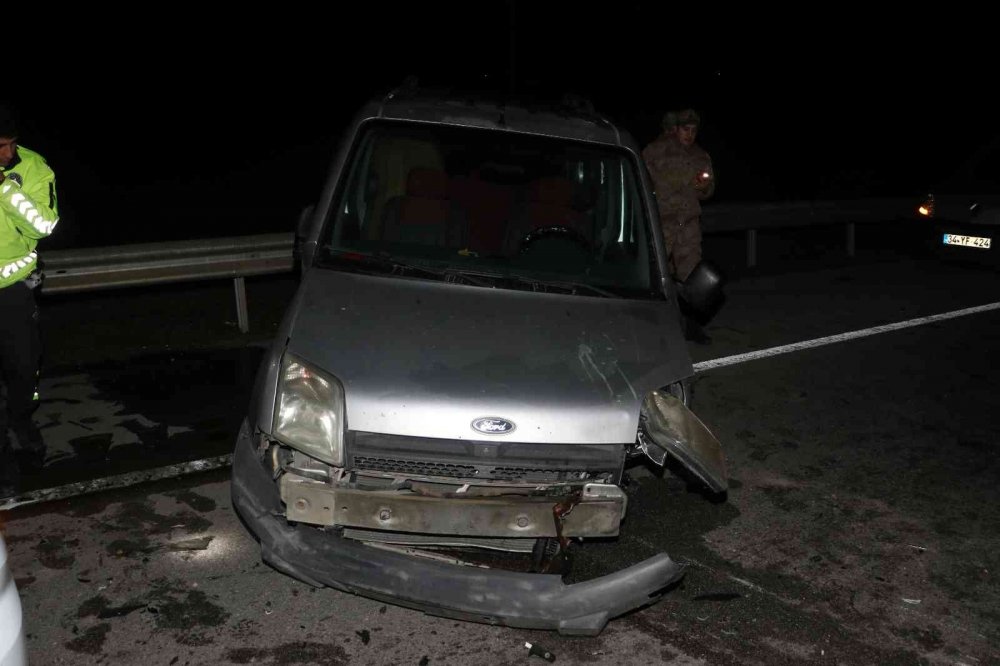 AK Parti’li meclis üyesini emniyet kemeri kurtardı