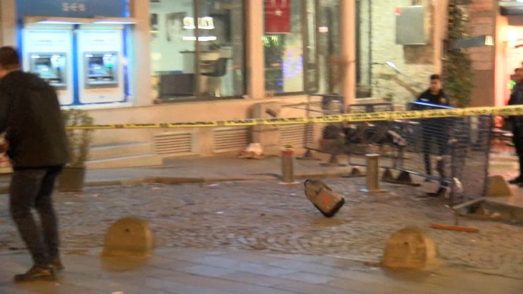 İstanbul'da şüpheli paket paniği, çantayı alıp: Ölmek istiyorum ben açarım