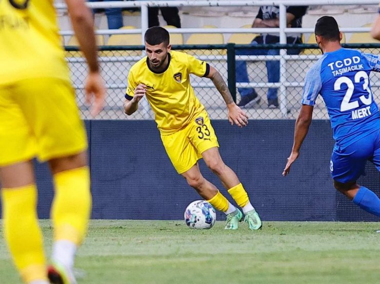 Konyaspor'dan transfer hamlesi! Süper Lig ekipleriyle yarışacak