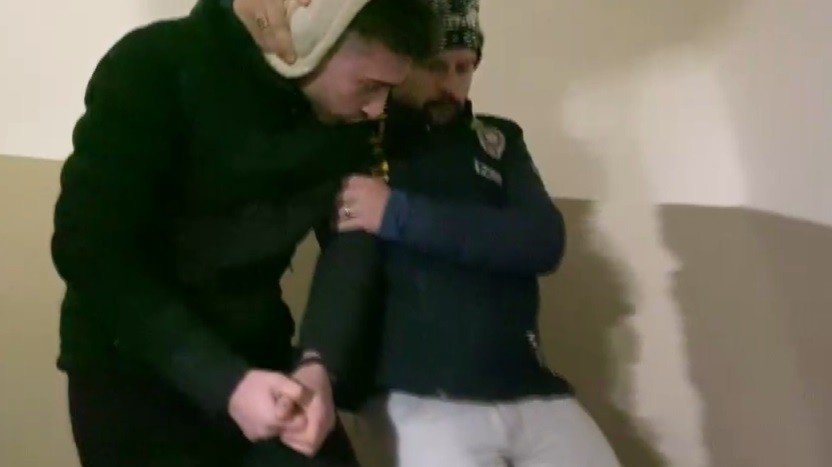 Whatsapp'tan kandırmışlar! Konya dahil 12 ildeki eş zamanlı operasyonda suç şebekesi çökertildi