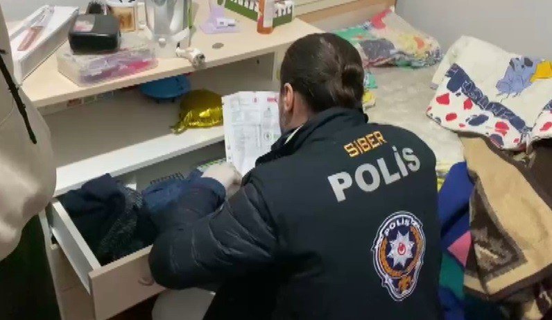 Whatsapp'tan kandırmışlar! Konya dahil 12 ildeki eş zamanlı operasyonda suç şebekesi çökertildi