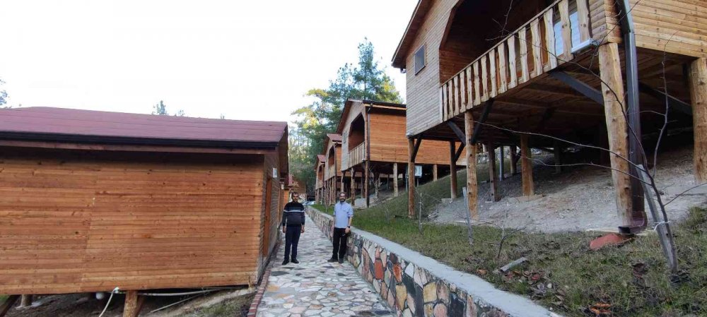 Açtığı turizm işletmesiyle köyünü Türkiye'ye tanıttı