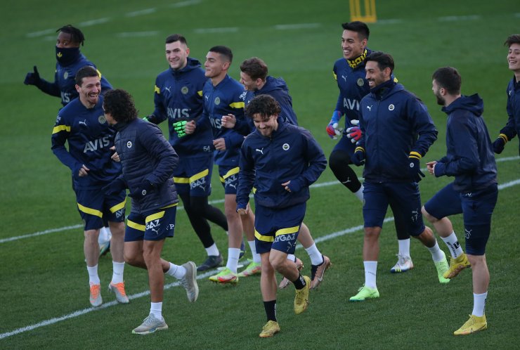 Fenerbahçe, Galatasaray hazırlıklarına devam etti