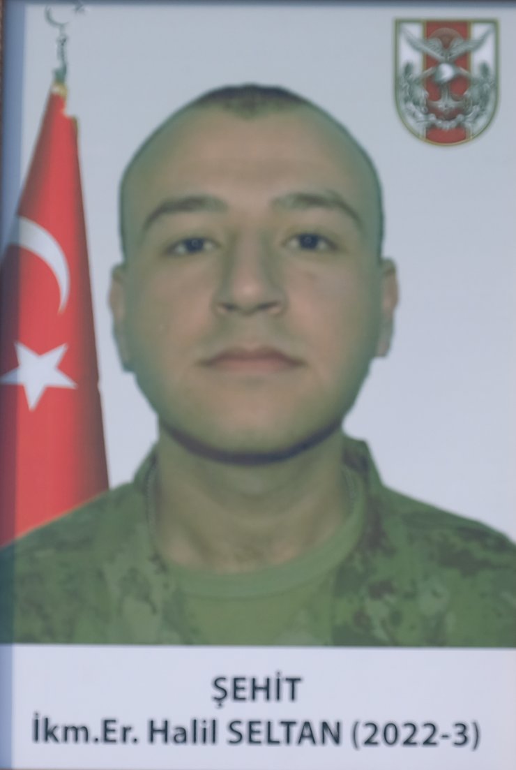 Konya'da askeri araç kazasında şehit olan 2 asker memleketlerine uğurlandı! Yürek yakan detay...