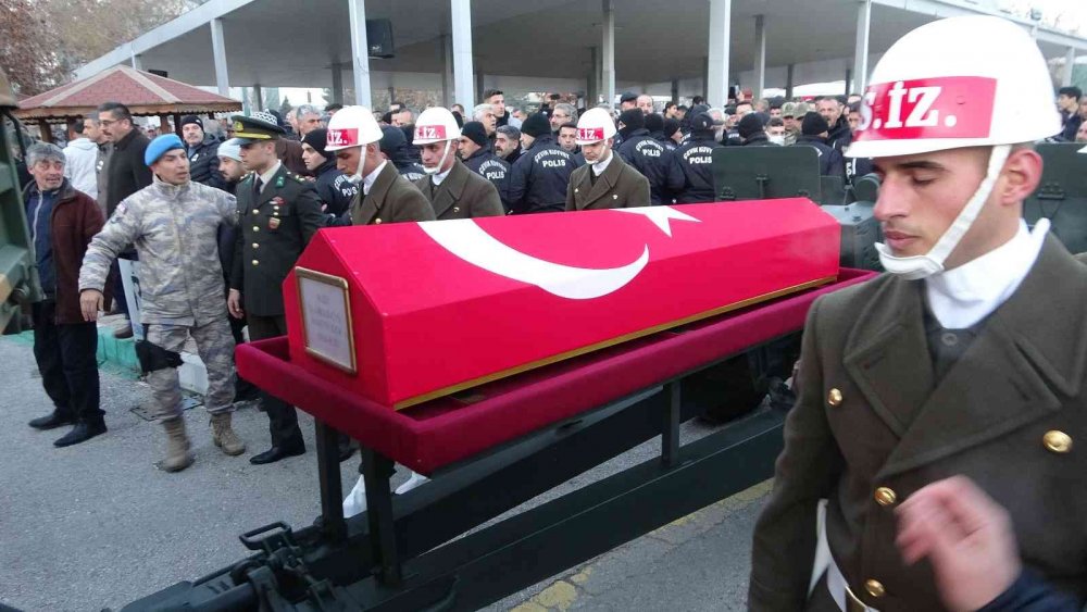 Konya'daki kazada şehit olan Astsubay Harun Uğur Malatya'da toprağa verildi