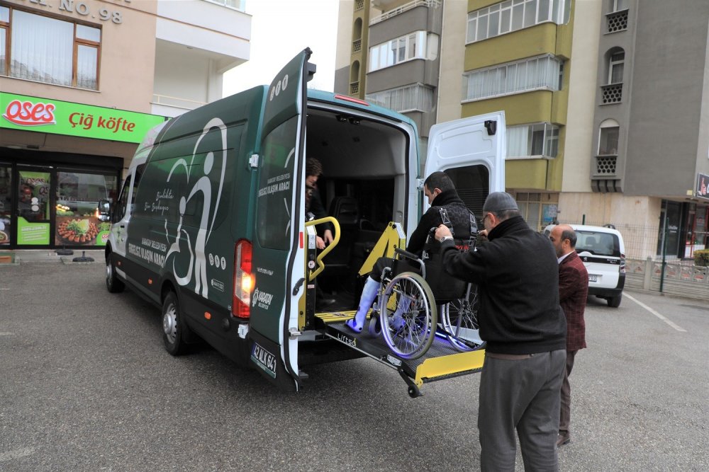 Karatay Belediyesinden “Engelsiz" hizmet! WhatsApp'tan yazmak yetiyor