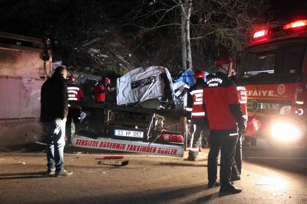 Kamyon içerisinde sıkışıp ağır yaralanmıştı, Beytullah hayatını kaybetti