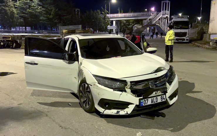 Alkollü sürücünün çarptığı polis yaralandı