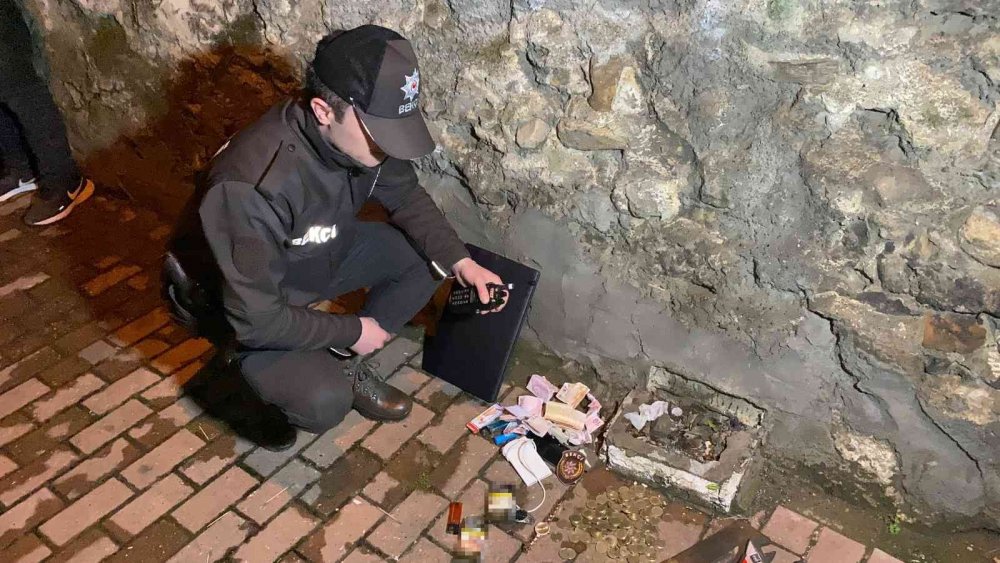 Çocuklar, kebapçı dükkanından hırsızlık yaptı