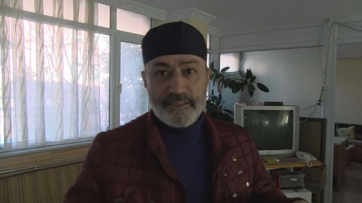 Namaz kıldığı sırada başından vuruldu