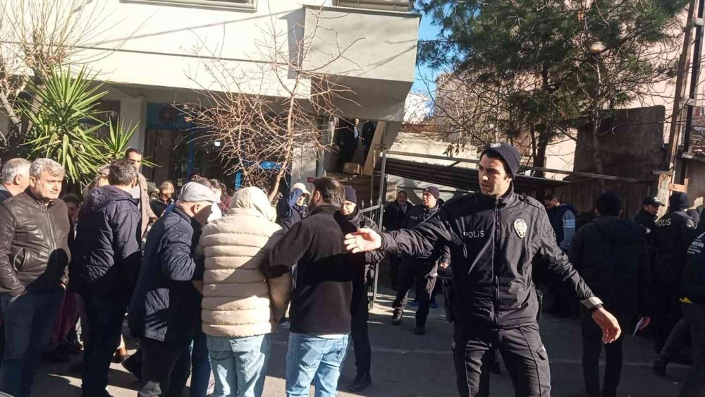 2 kadın ölü bulundu! evden uyuşturucu, fare zehri ve şizofreni ilaçları çıktı