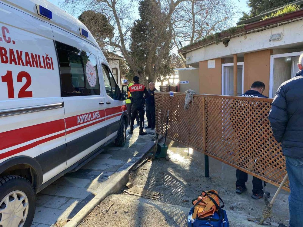 Umumi tuvalette kalp krizi geçirip öldü