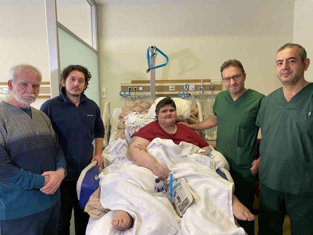 Zayıflamak için internetten ilaç aldı, 350 kiloyu aştı