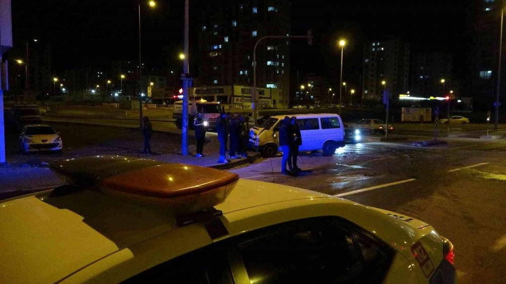 Kayseri’de cip ile ticari araç çarpıştı: 7 yaralı