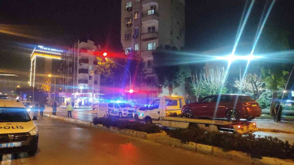 Yol ortasında silahlı kavga: 1 yaralı