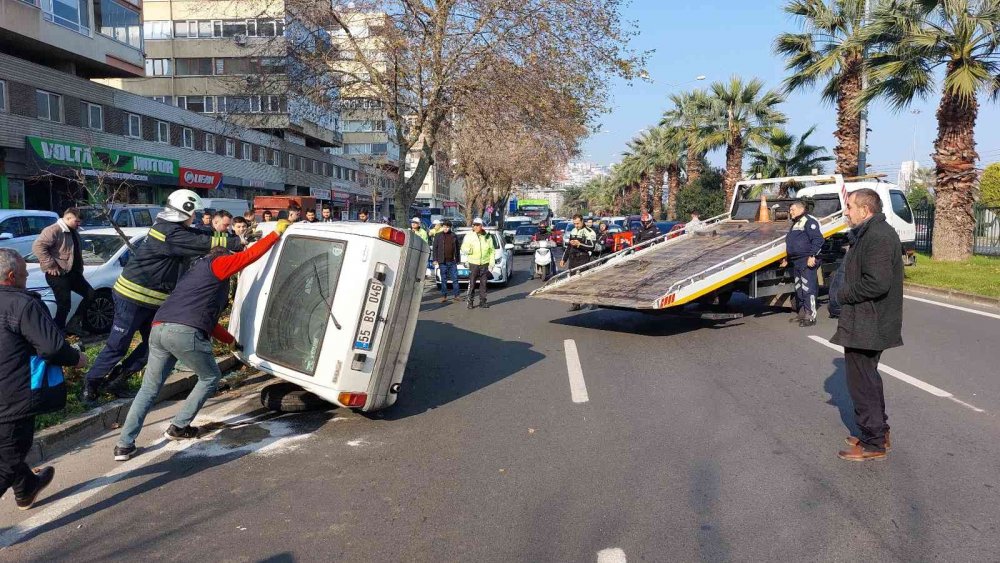 Samsun’da 4 araca çarpıp takla atan aracın sürücüsünü emniyet kemeri kurtardı