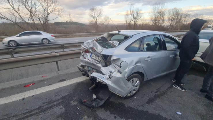 TEM'de 8 araçlı zincirleme kaza