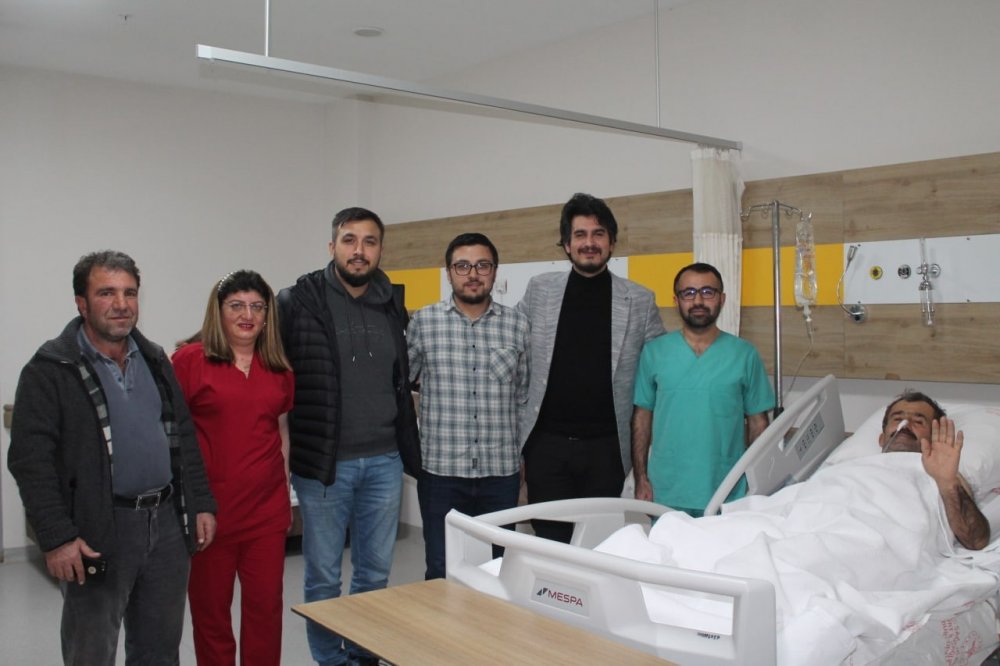 Başarılı operasyonla hastanın böbreğindeki tümör alındı