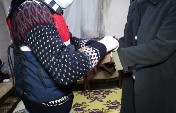 Mersin'de terör örgütü DEAŞ'a operasyon